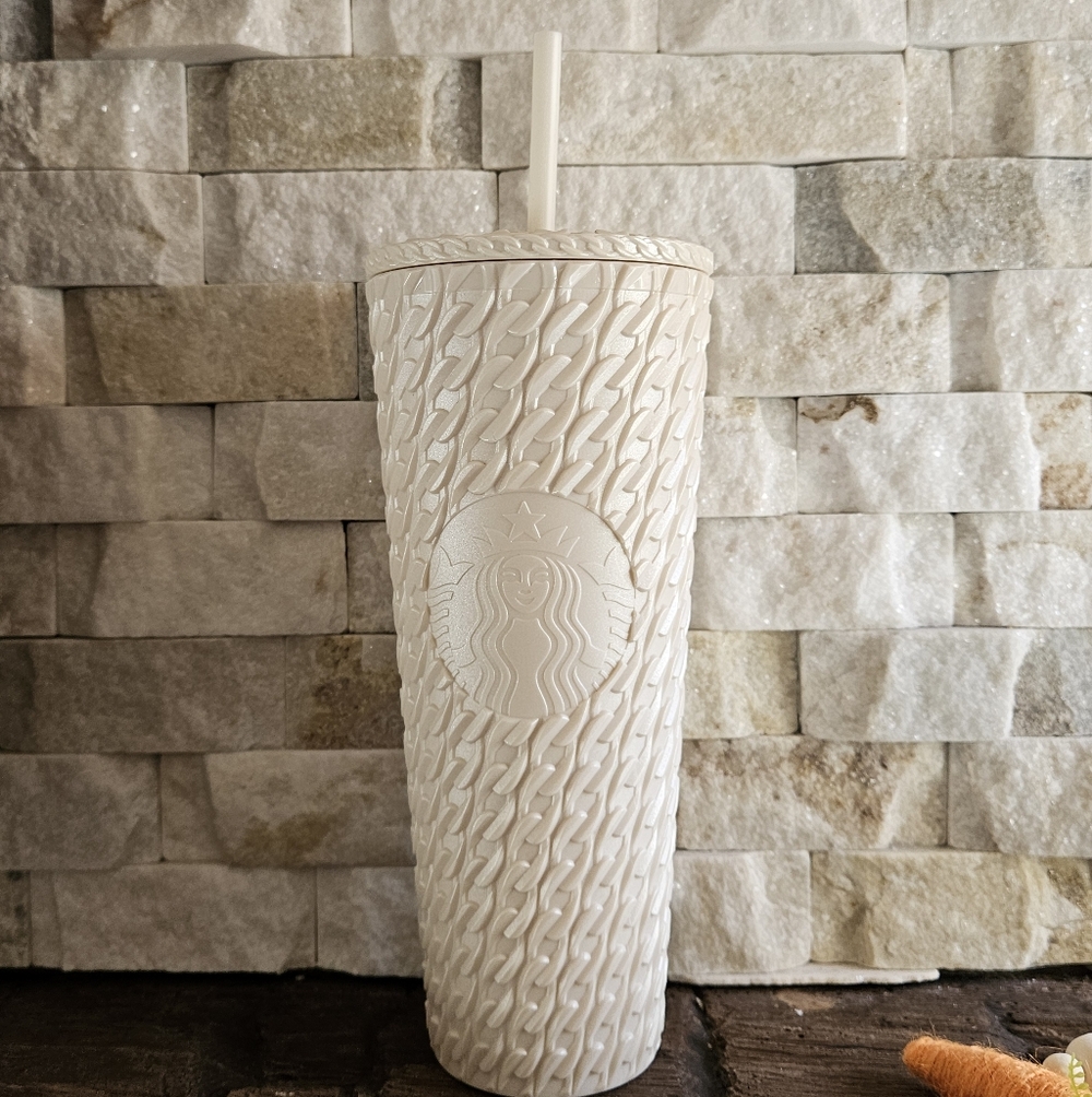 Starbucks White Knit Textured Reusable Tumbler with Straw - Embossed Logo 24 oz